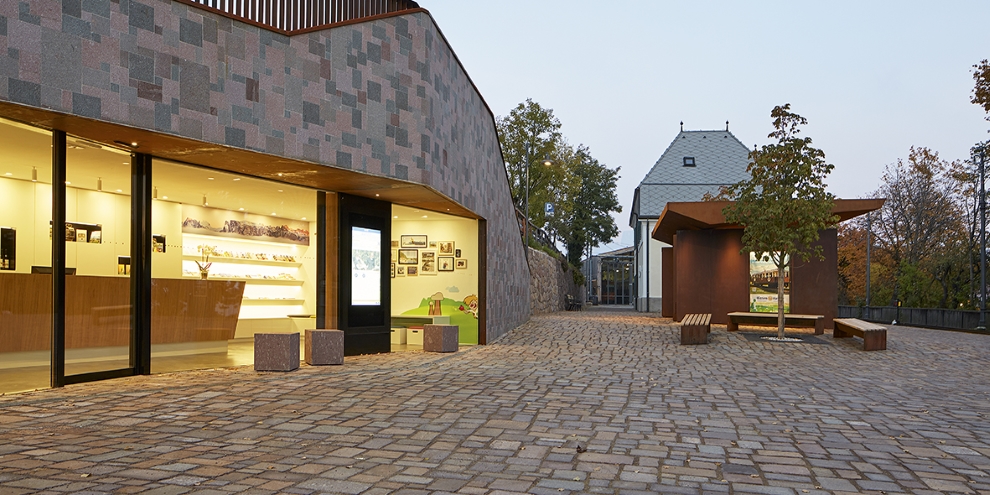 Tourismusbüro am Bahnhof Oberbozen